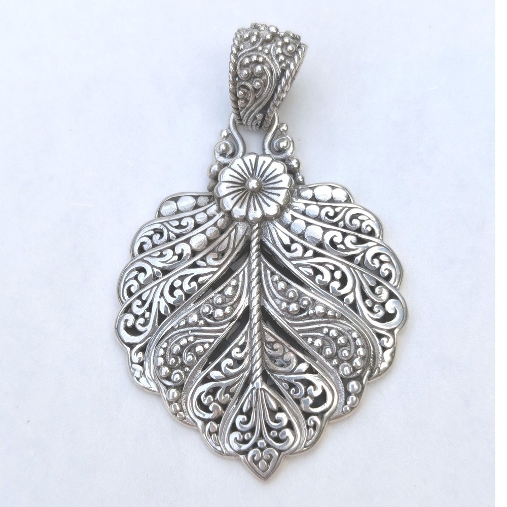 Sarda Bali Gem Collection of Bali Sterling Silver 925 Filigree Leaf Pendant